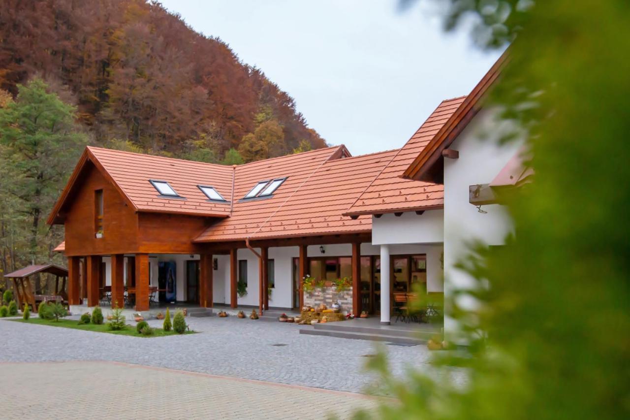 Patakmenti Panzio Spa Corund  Zewnętrze zdjęcie
